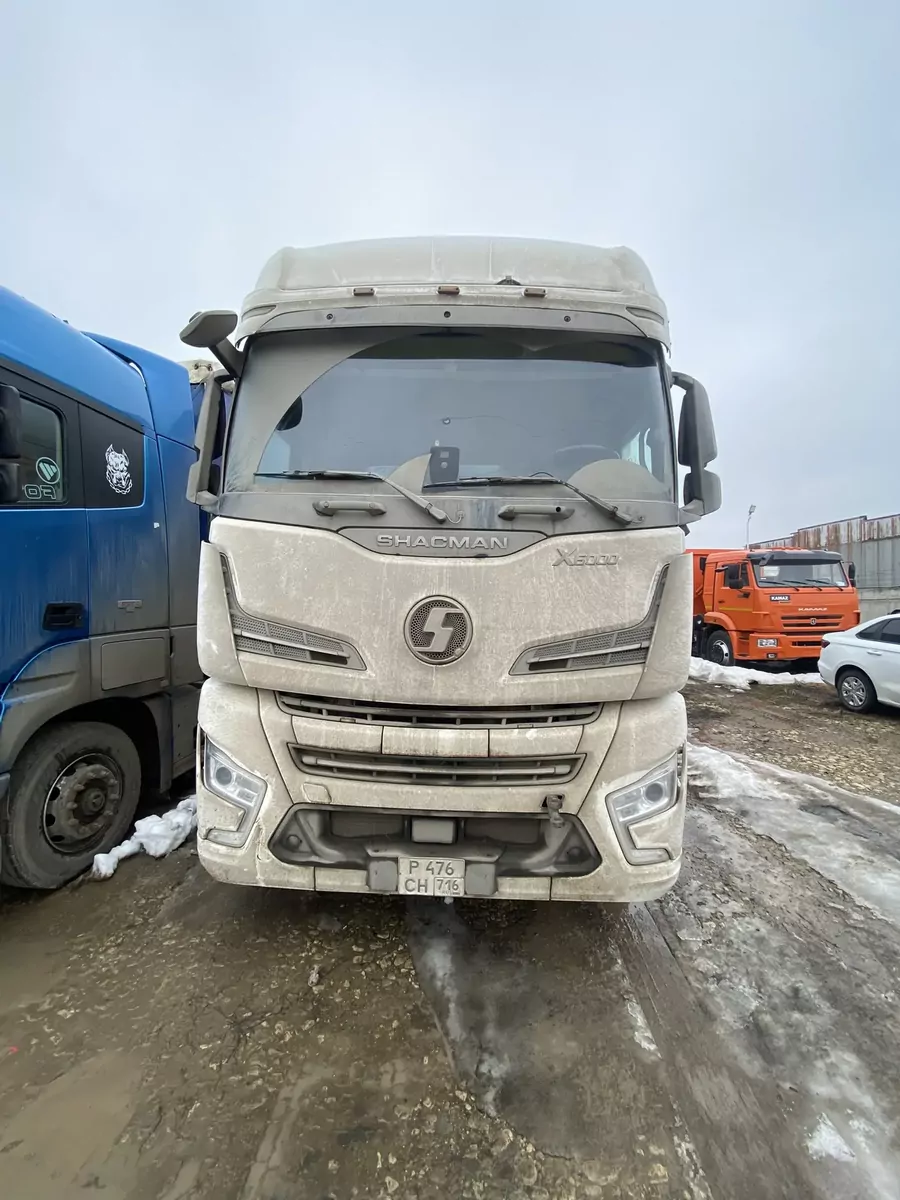 Shacman (Shaanxi) SX4188YY381 4x2 Седельный тягач