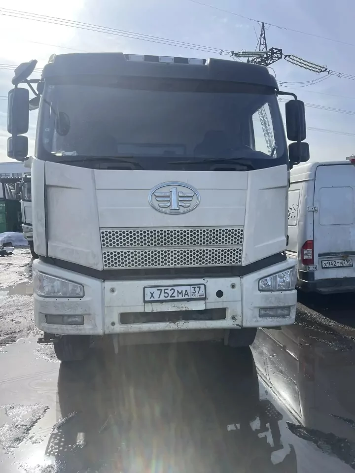 FAW J6 8x4 Самосвал