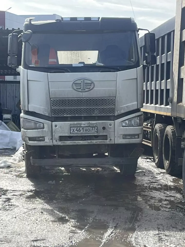 FAW J6 8x4 Самосвал