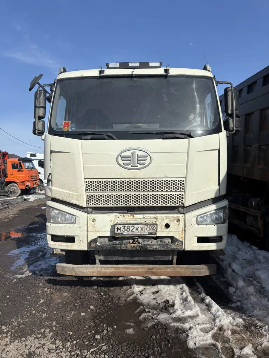 FAW J6 6x4 Самосвал