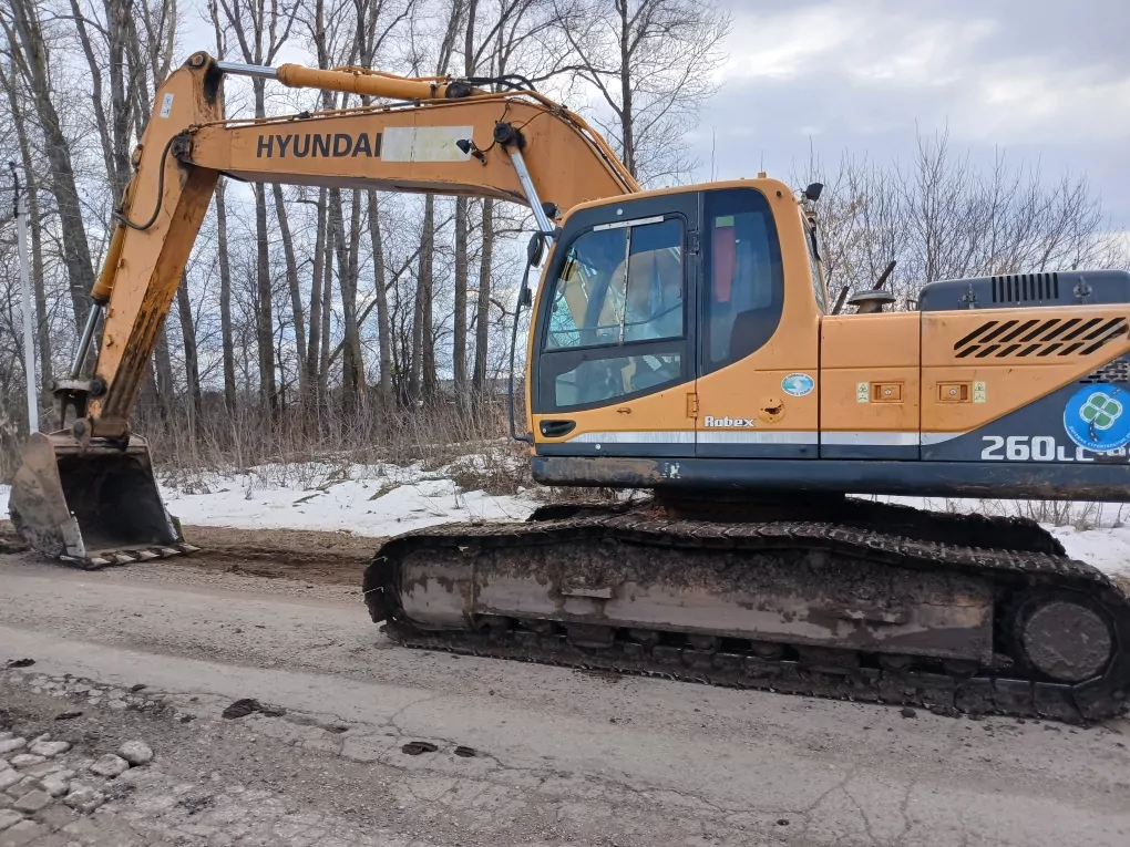 Hyundai R260 Экскаватор