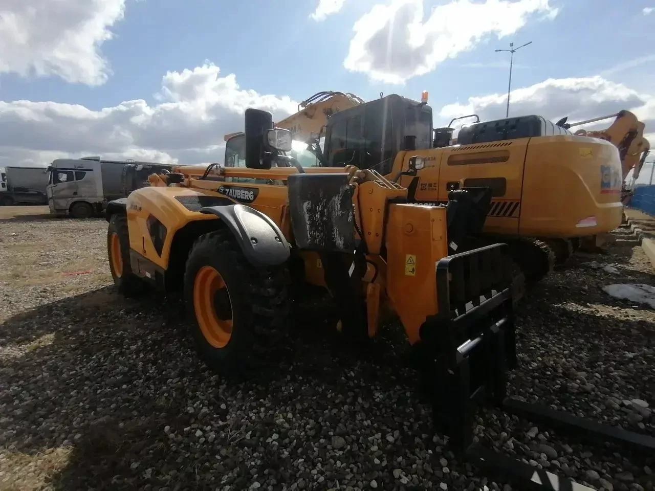Zauberg TH-3514 Телескопический погрузчик