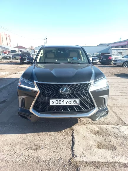Lexus LX570