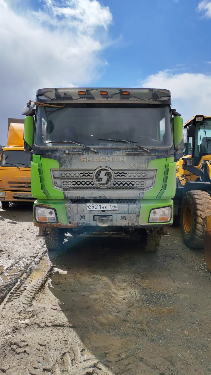 Shacman SX32586V384 6x4 Самосвал
