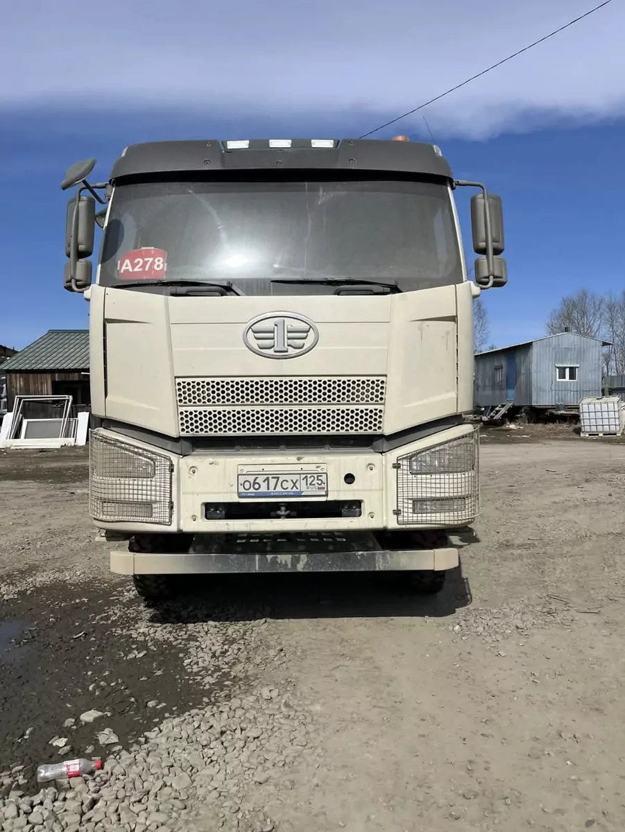 FAW J6 6x6 Самосвал