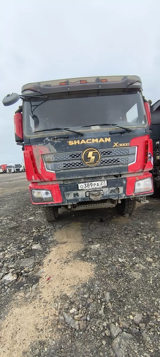 Shacman SX32586T384 8x4 Самосвал