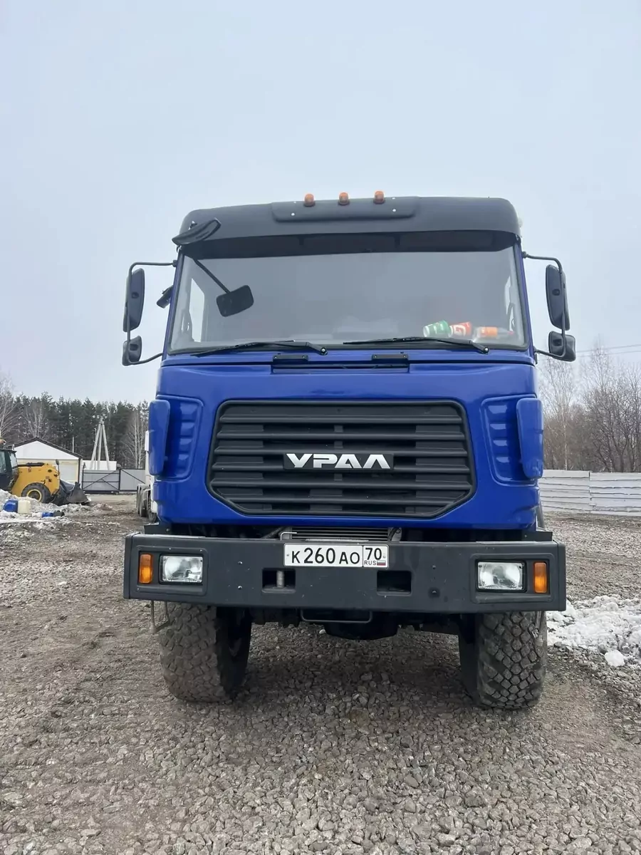 Ural 44202-82 6x6 Установка промысловая паровая передвижная