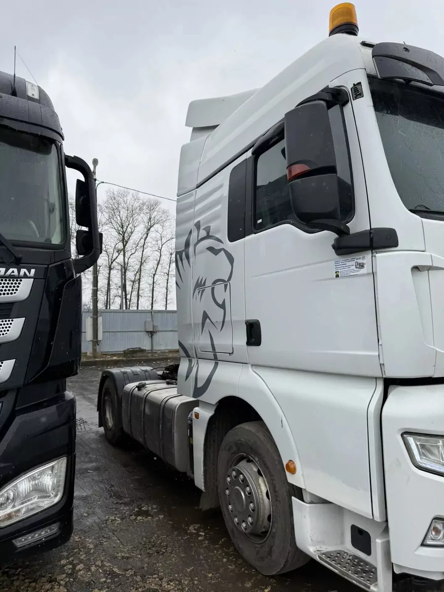 SITRAK C7H 4x2 Седельный тягач