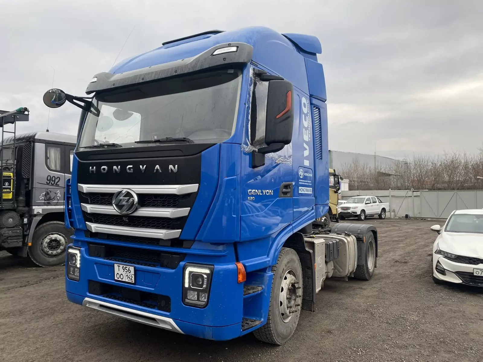 HONGYAN 908 4x2 Седельный тягач