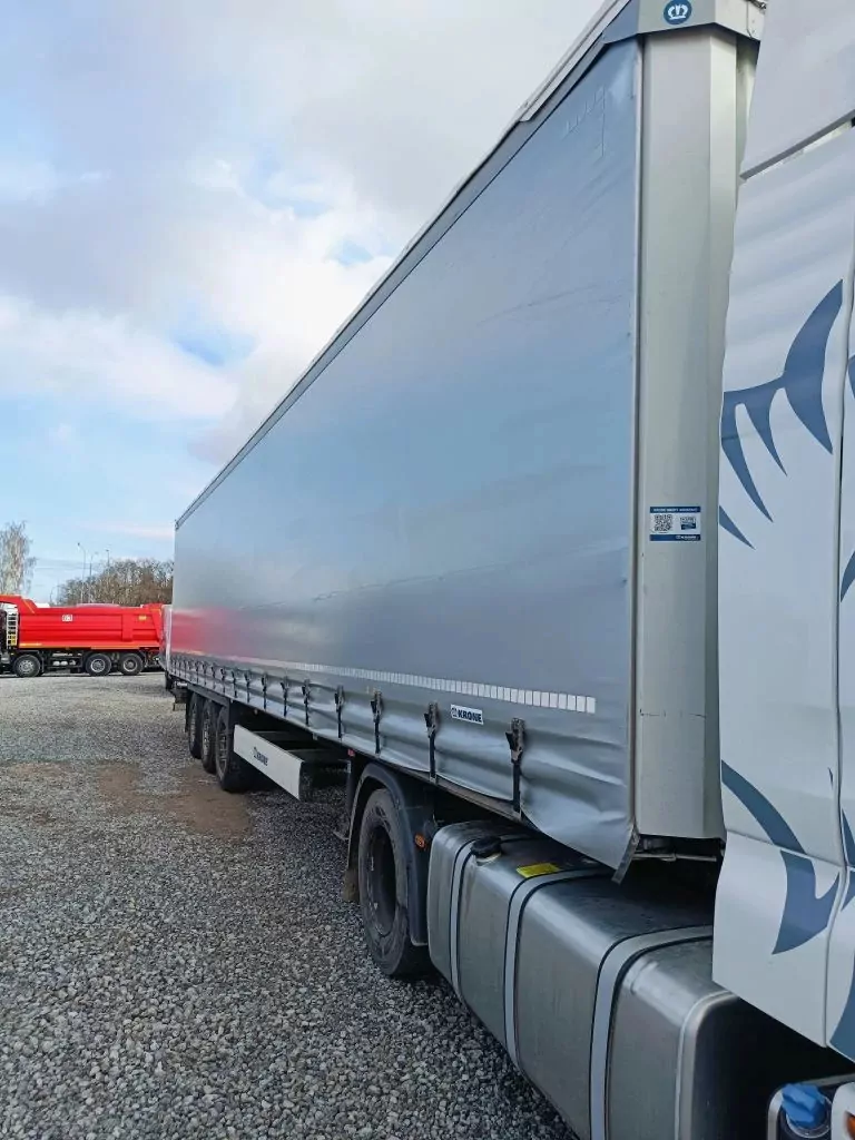 Krone SD Полуприцеп шторный