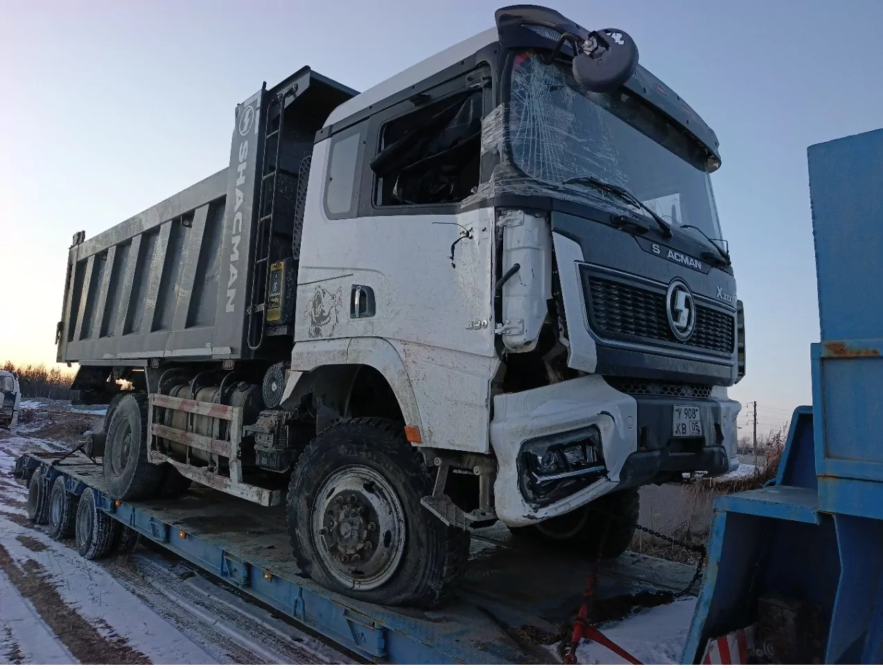 Shacman SX32586V385 6x6 Самосвал