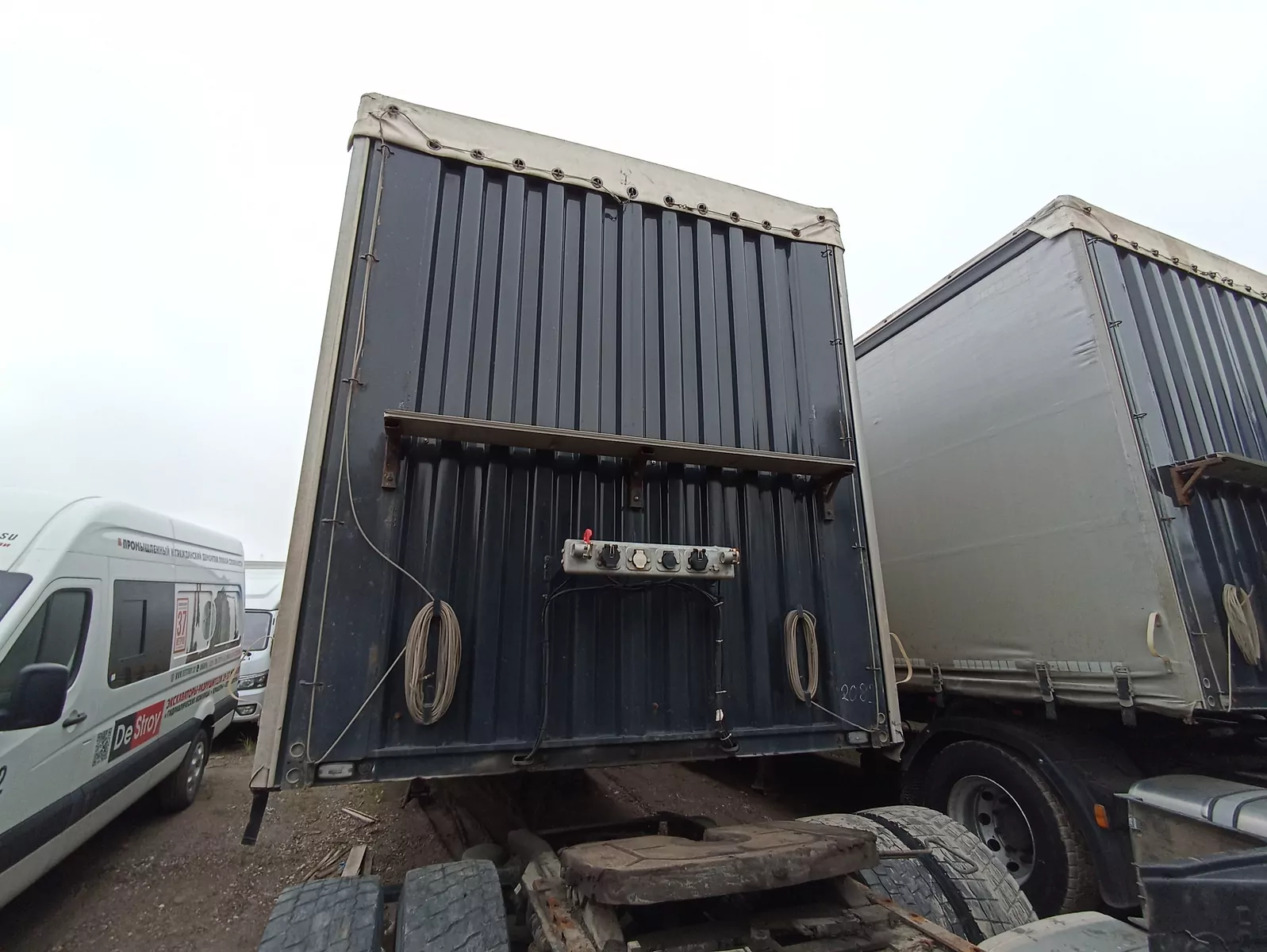 Тонар 97882 Полуприцеп шторный