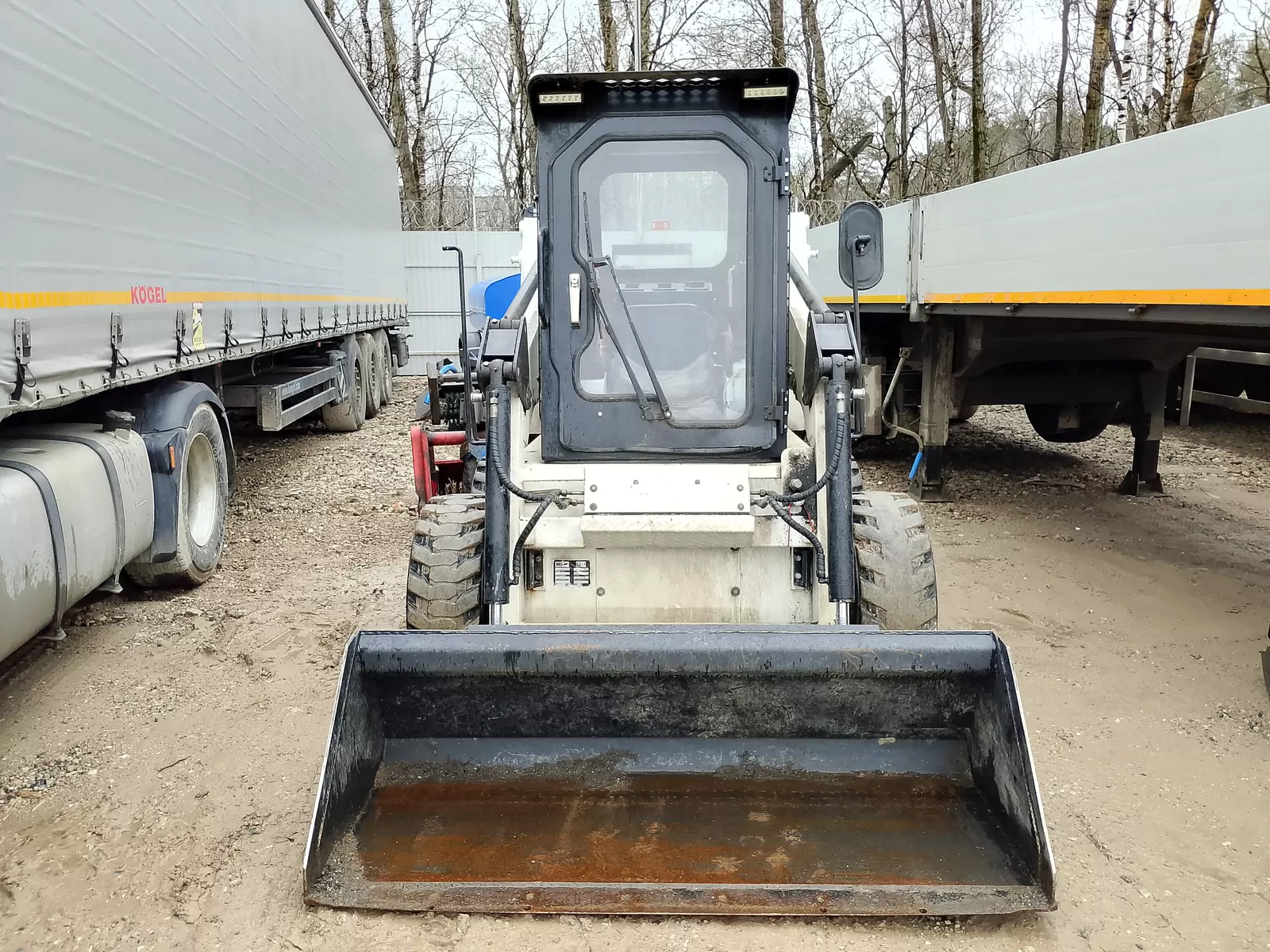 Bull SL 700 Мини погрузчик