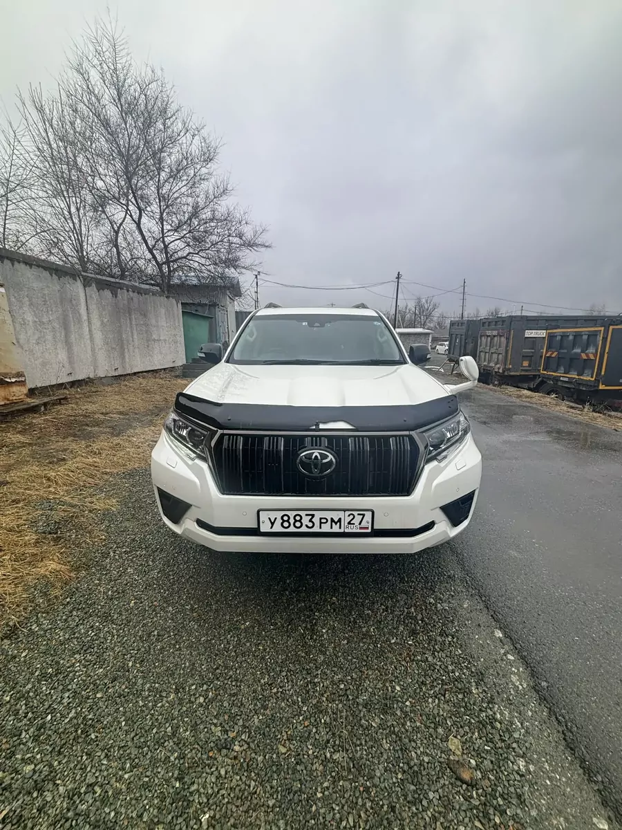 Toyota LAND CRUISER PRADO (правый руль)