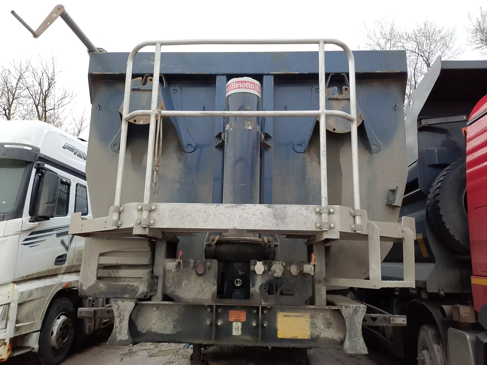 Grunwald 9453 Полуприцеп самосвальный