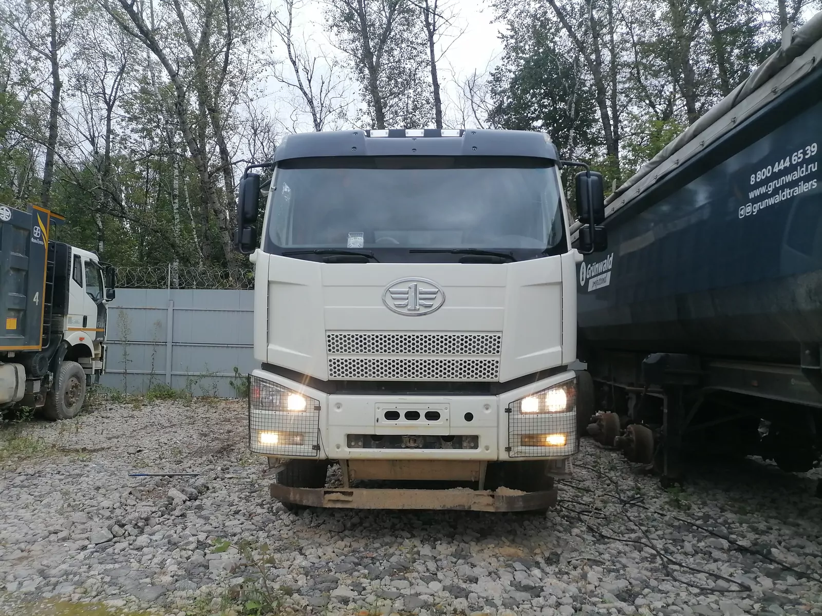 FAW J6 6x4 Самосвал