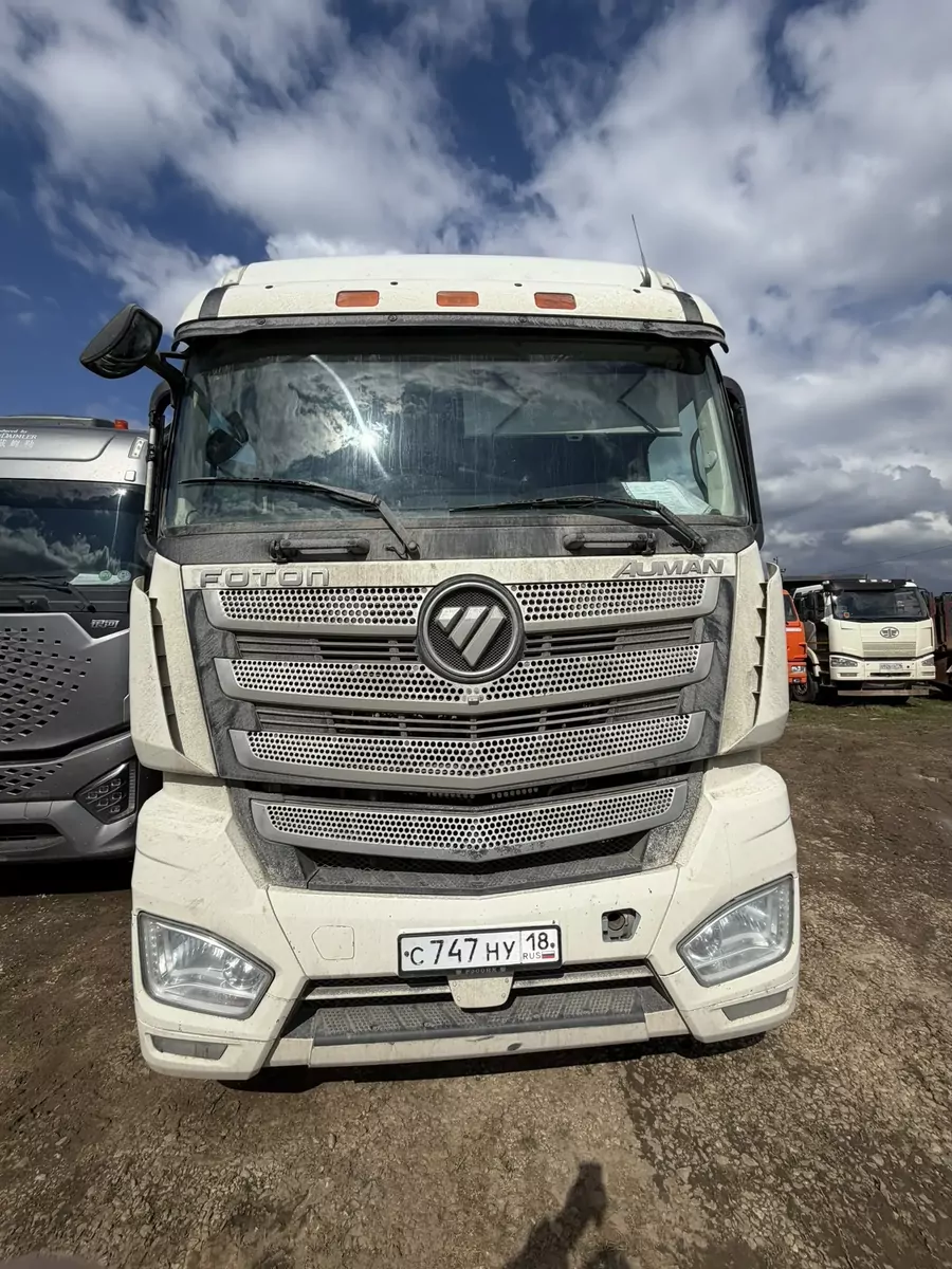 Foton AUMAN BJ4189SLFKA 4x2 Седельный тягач