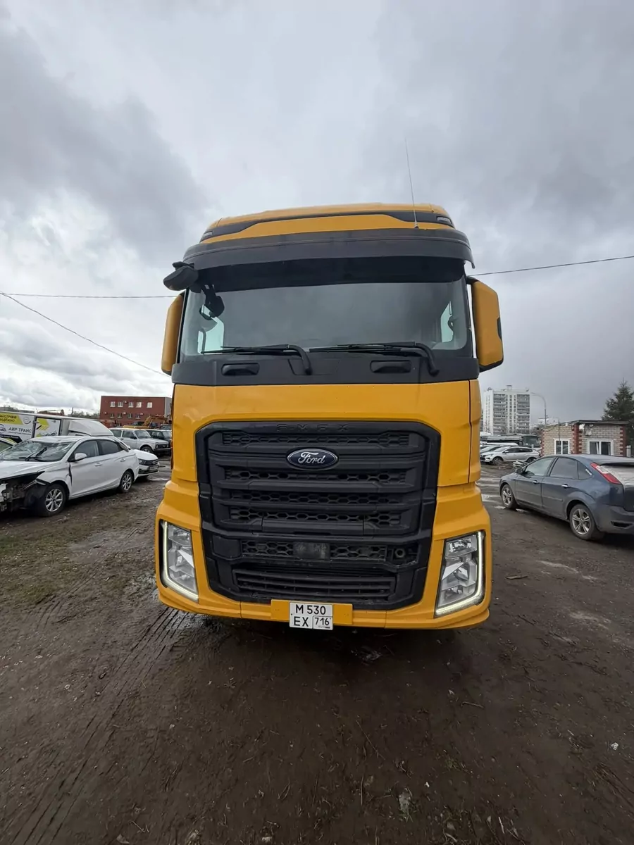 Ford 1842 4x2 Седельный тягач