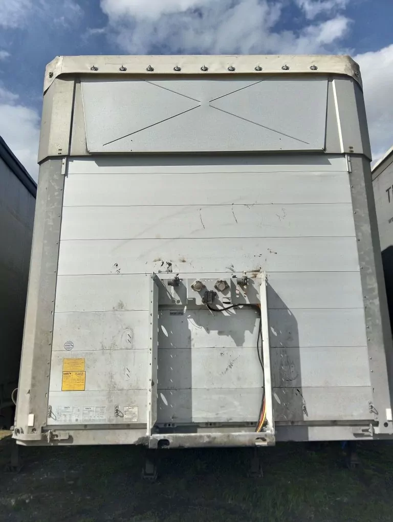 Schmitz Cargobull SCS Полуприцеп шторный