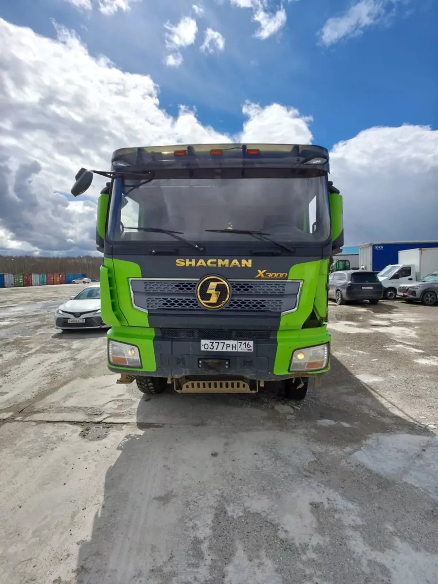 Shacman SX331863366 8x4 Самосвал