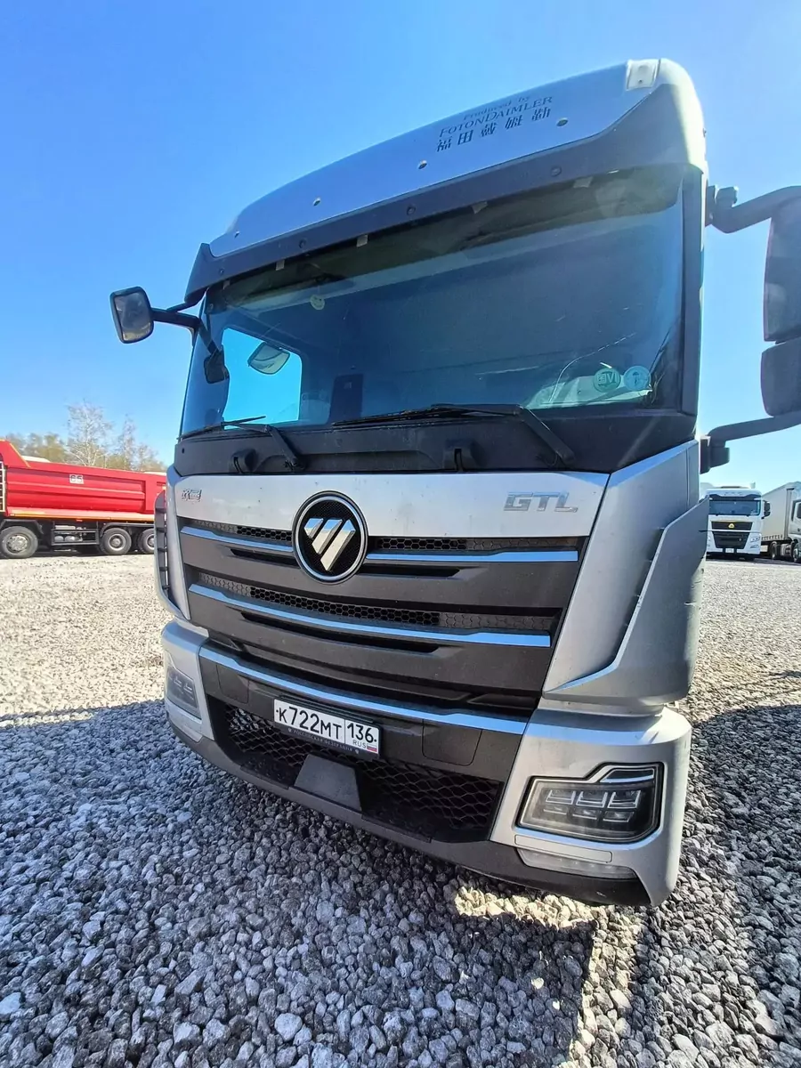 Foton AUMAN BJ4189Y6ADL-01 4x2 Седельный тягач