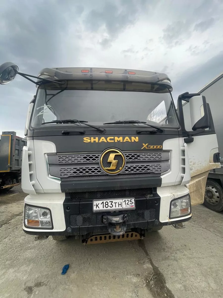 Shacman SX331863366 8x4 Самосвал
