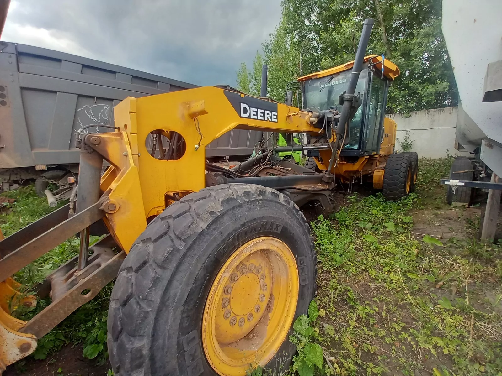 John Deere 672G Автогрейдер