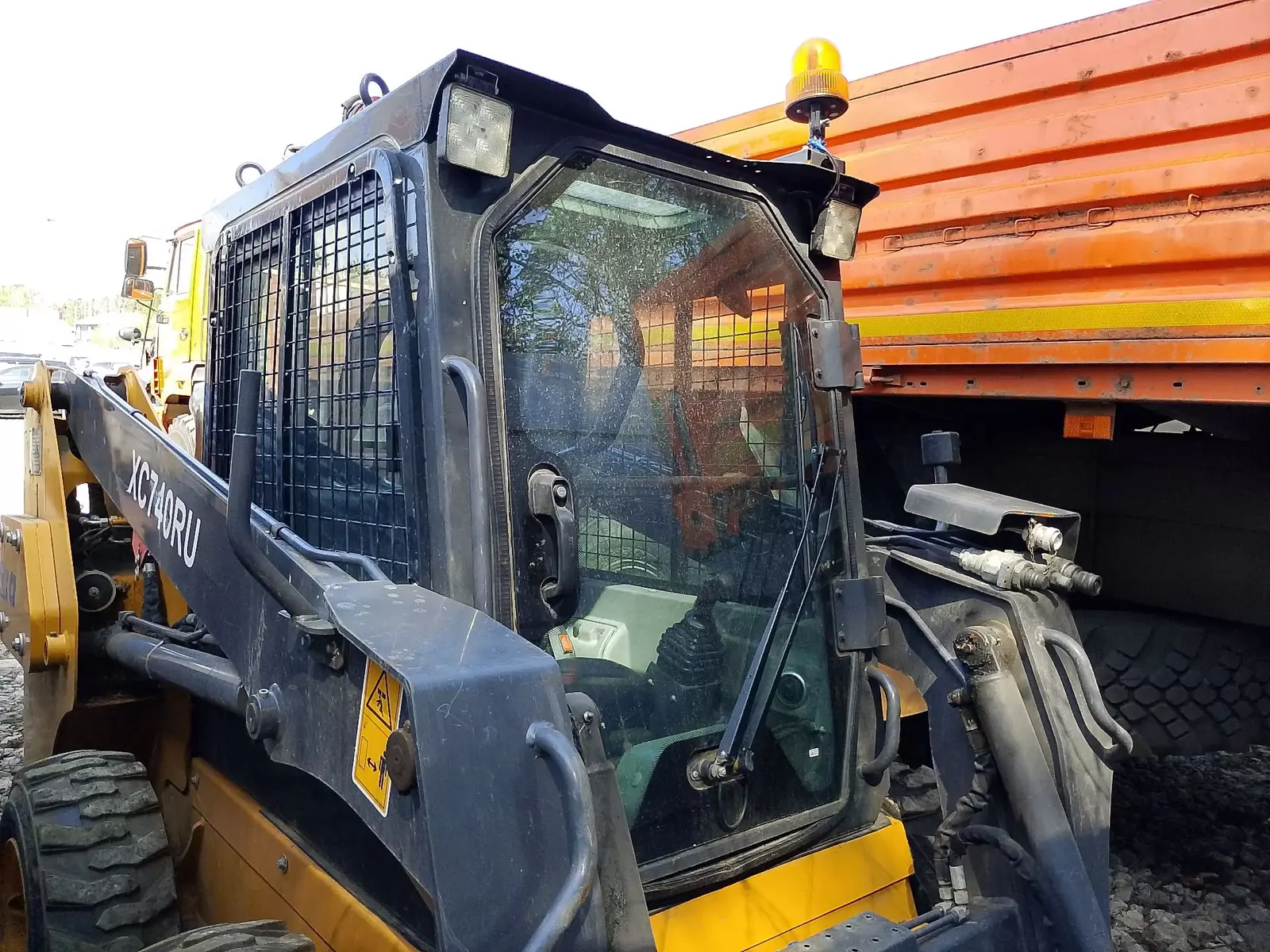 XCMG XC740RU Мини погрузчик