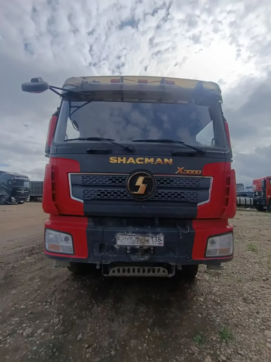 Shacman SX32586T384 8x4 Самосвал