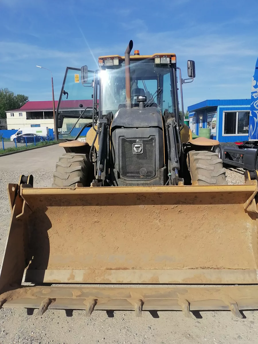 XCMG XC8-S3570 Экскаватор-погрузчик