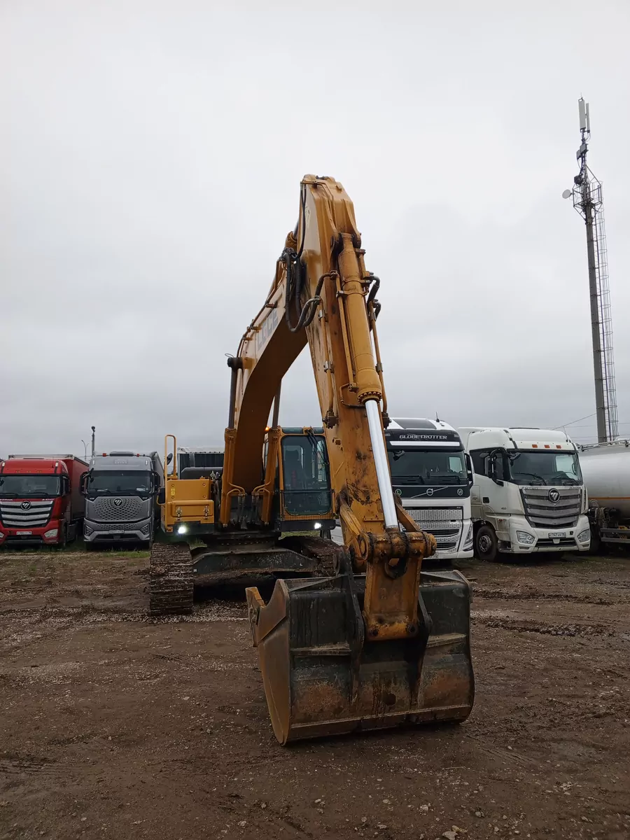 LGCE E6300 Экскаватор