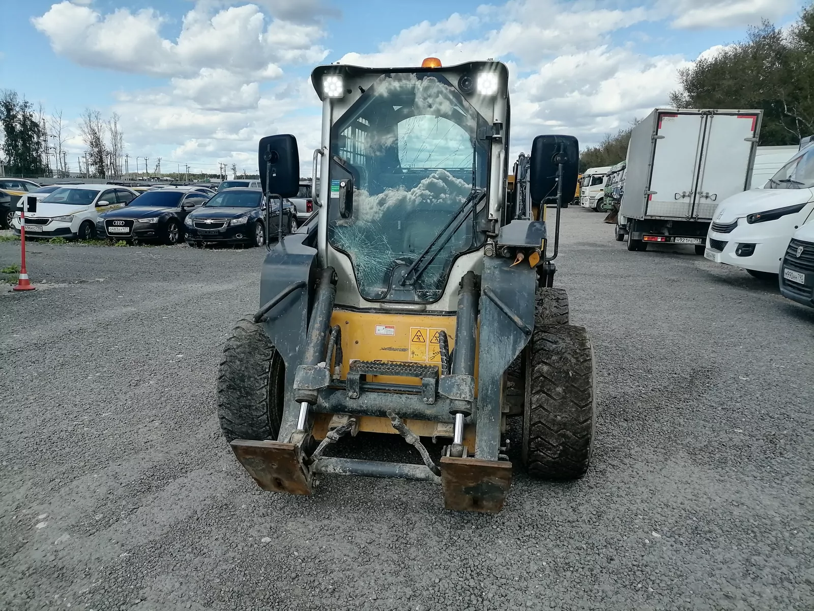 LiuGong CLG385B Мини погрузчик