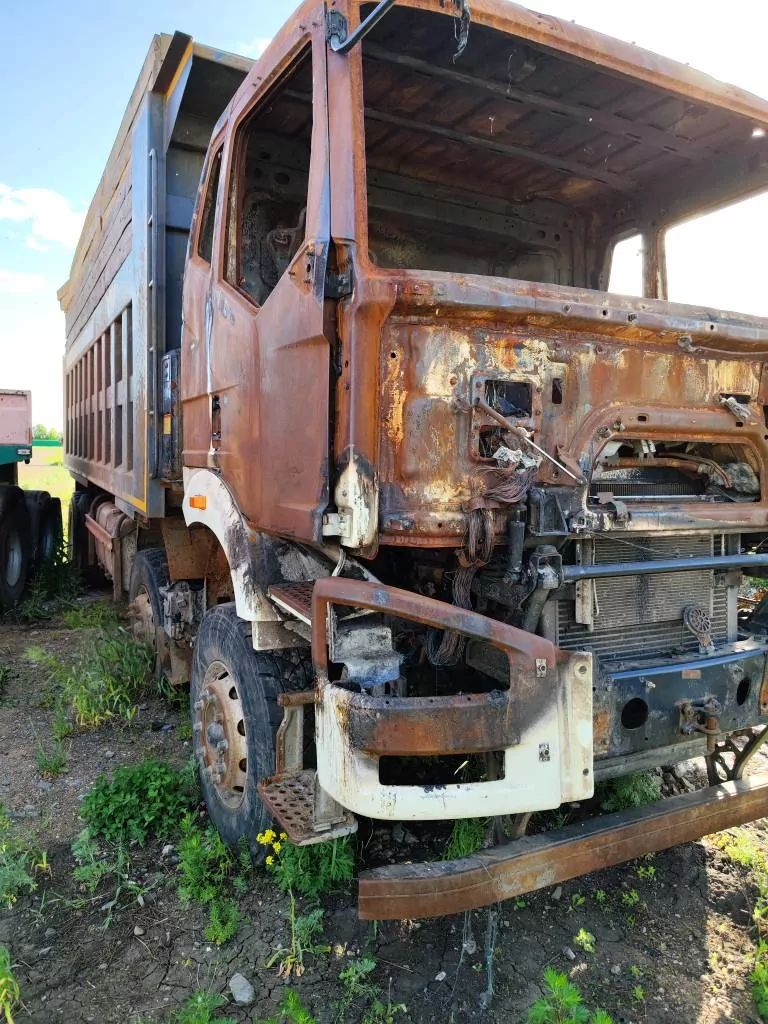 FAW J6 8x4 Самосвал