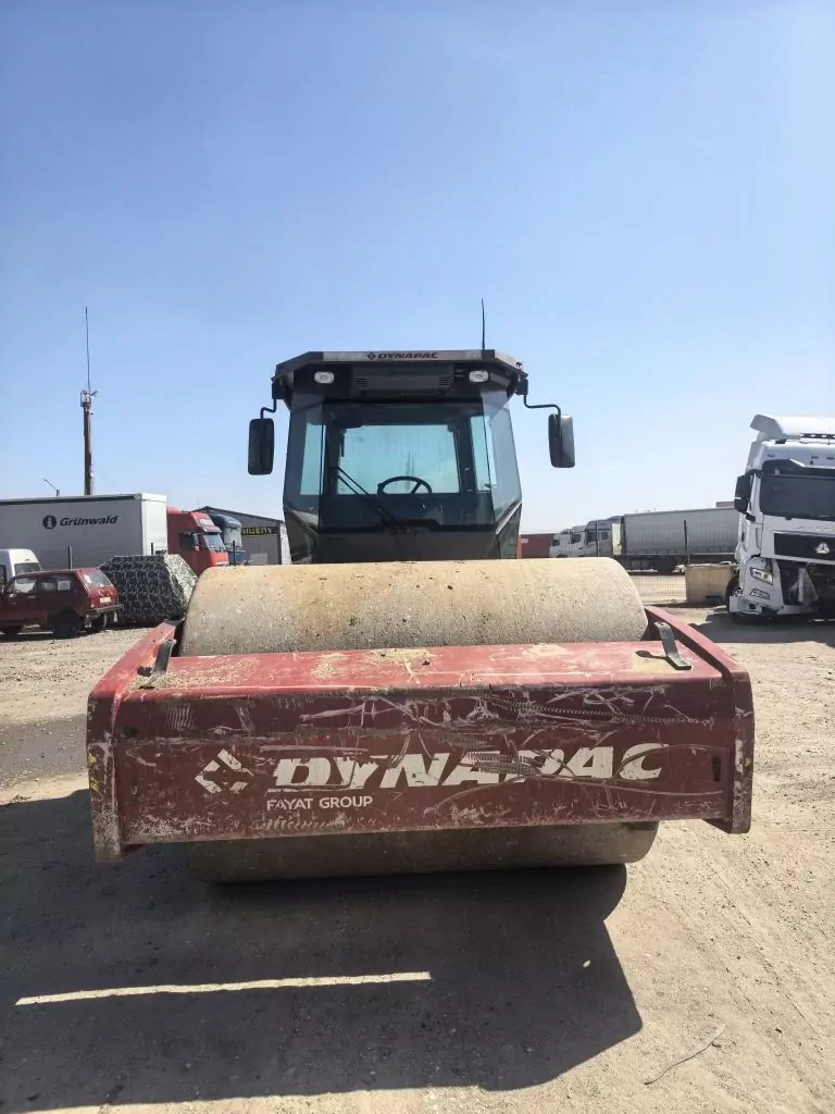 DYNAPAC CA510D Каток