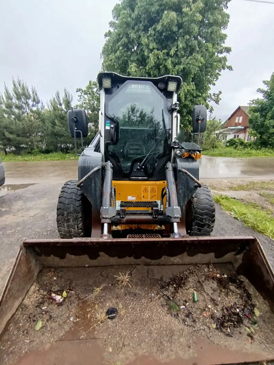 LiuGong CLG385B Мини погрузчик