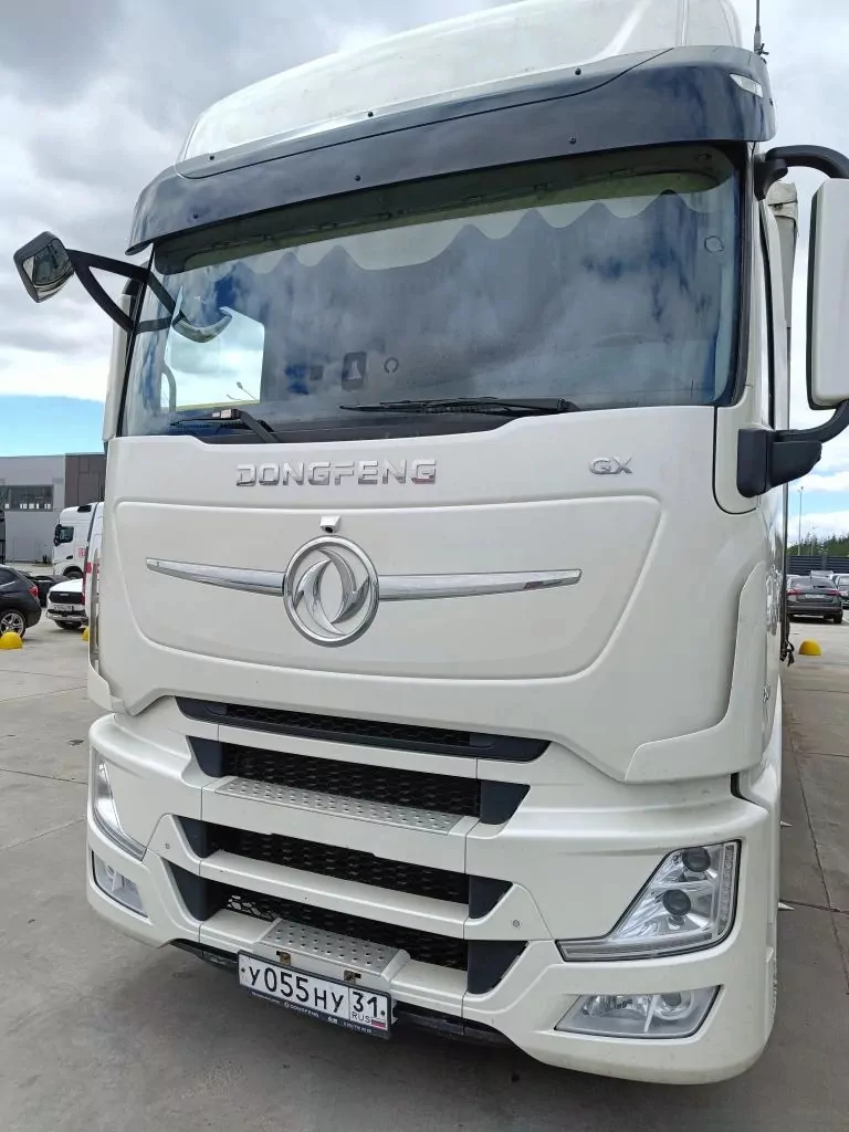 DongFeng DFH4180 4x2 Седельный тягач