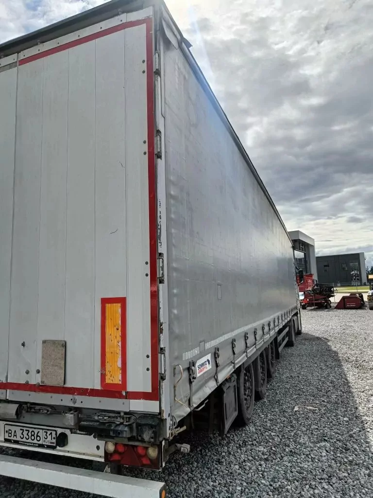Schmitz Cargobull SCS Полуприцеп шторный