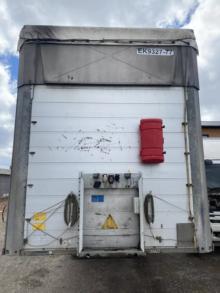 Schmitz Cargobull 9084 Полуприцеп шторный