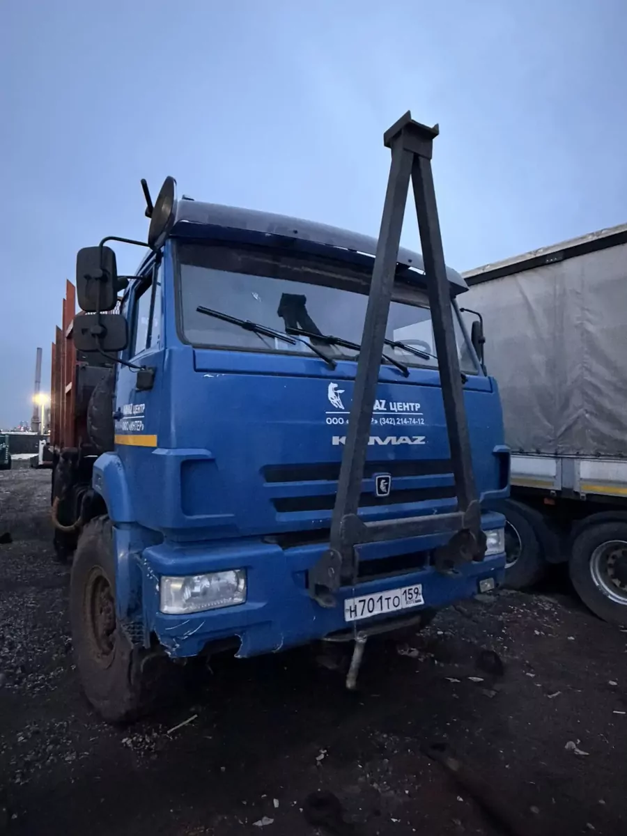 СПМ 732411 на шасси КамАЗ 43118 6x6 Сортиментовоз с КМУ