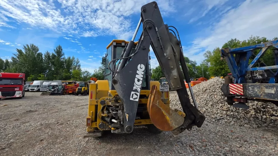 XCMG XC8-S3570 Экскаватор-погрузчик