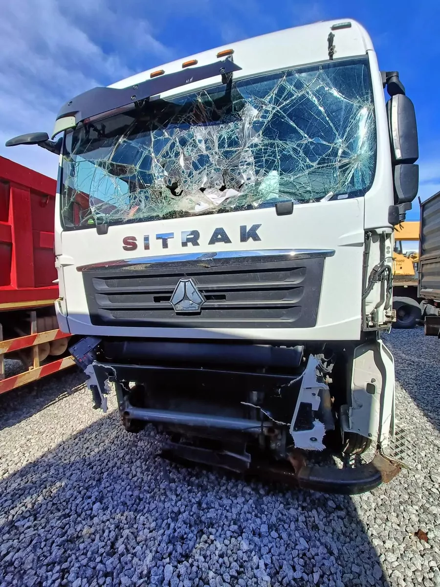 SITRAK C7H 4x2 Седельный тягач