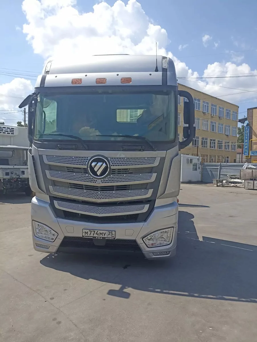 Foton AUMAN 4x2 Седельный тягач