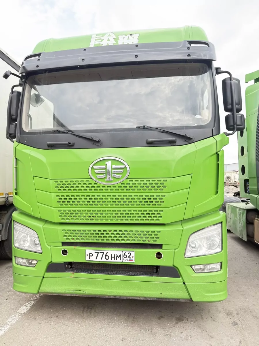 FAW JH6 6x4 Седельный тягач