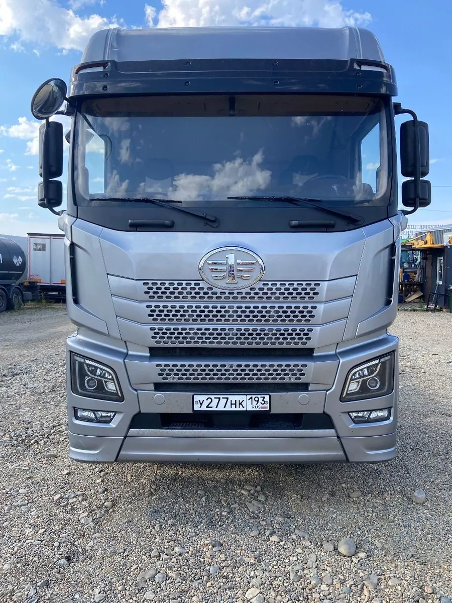 FAW JH6 6x4 Седельный тягач