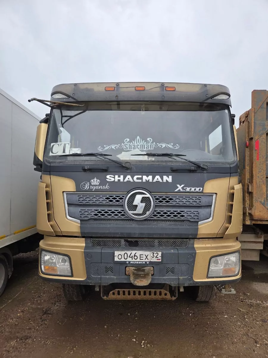 Shacman SX331863366 8x4 Самосвал