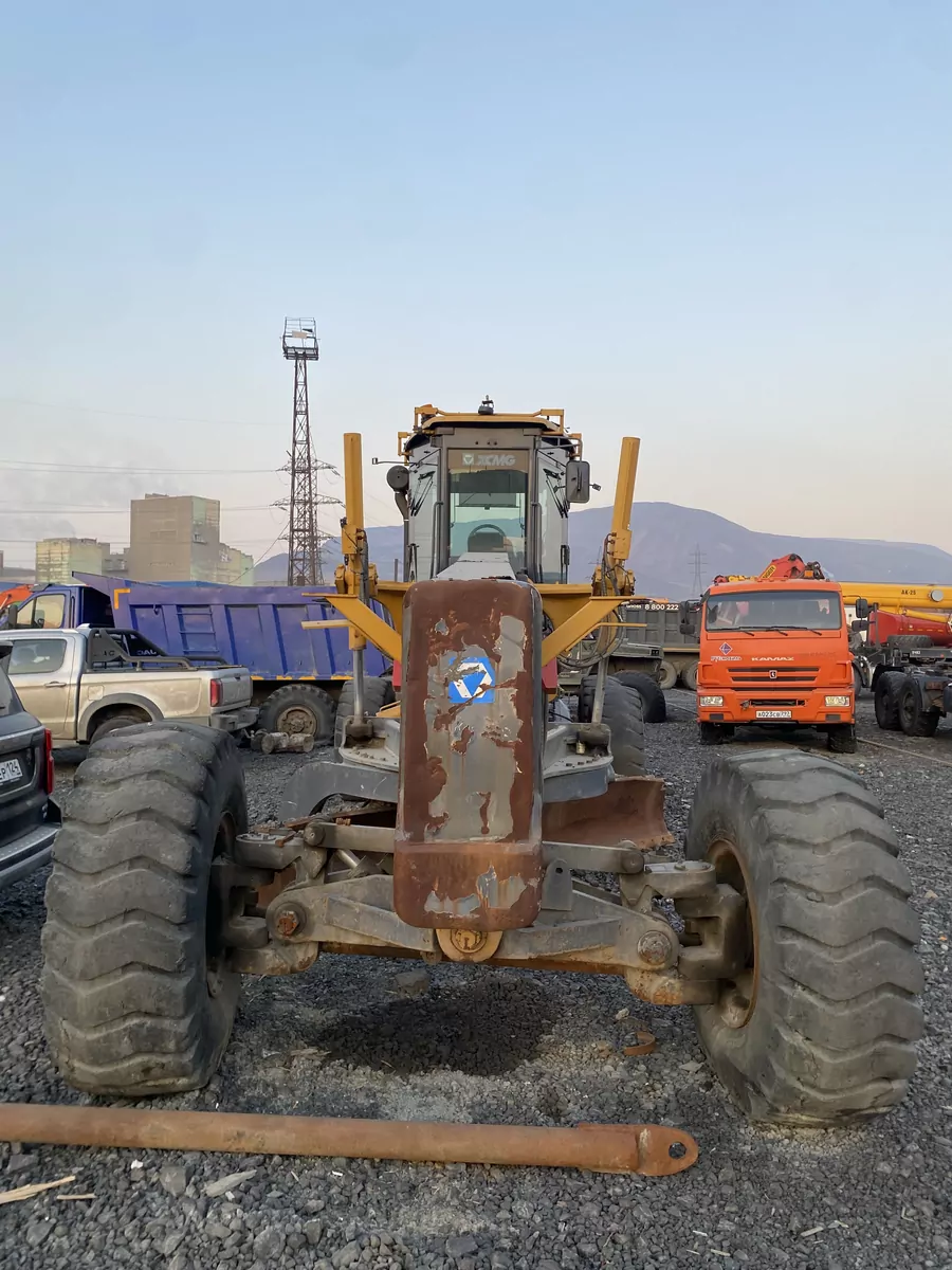 XCMG GR3005 Автогрейдер