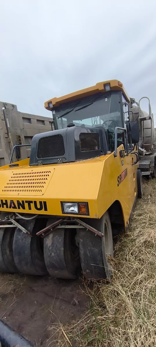 SHANTUI SR20YT Каток