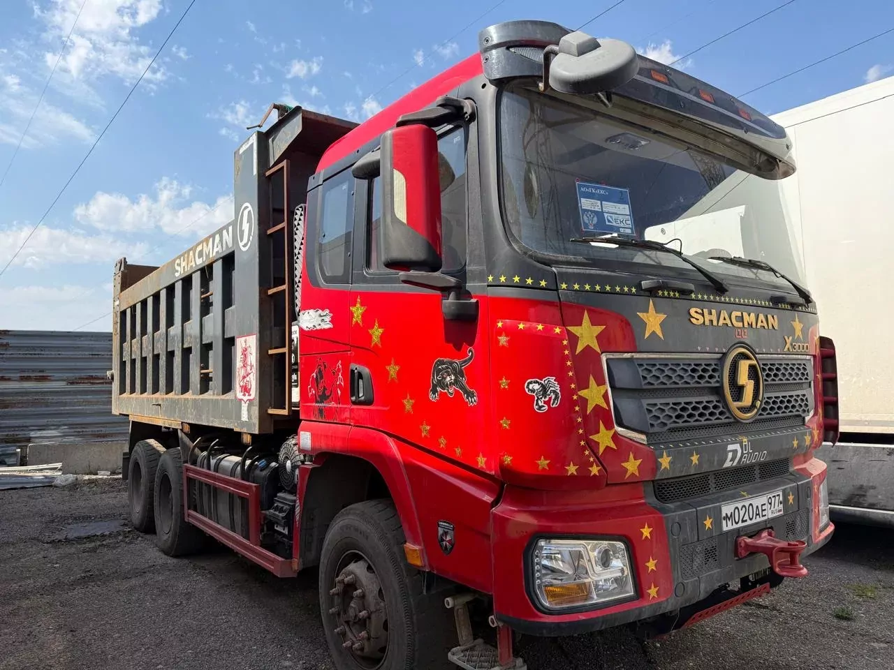 Shacman SX32586T384 6x4 Самосвал