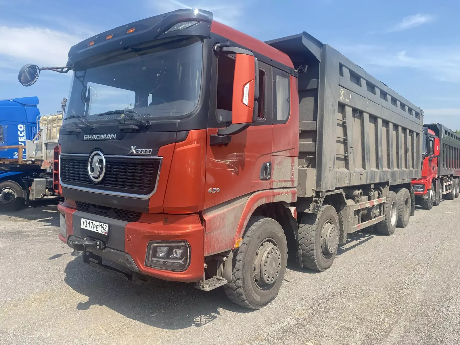 Shacman SX33186V366 8x4 Самосвал