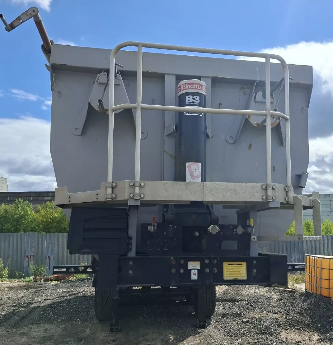 Grunwald 9453 Полуприцеп самосвальный